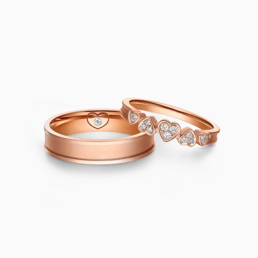 Alternating Bezel Heart Diamond Wedding Rings Alternating Bezel Heart Diamond Wedding Rings