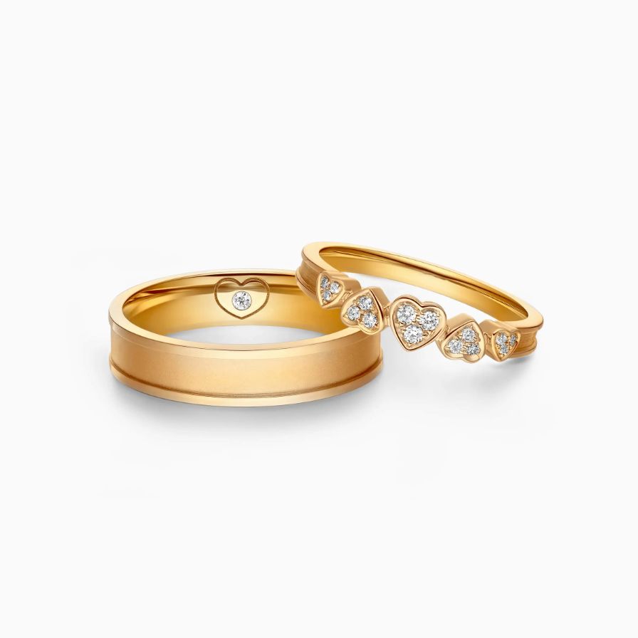 Alternating Bezel Heart Diamond Wedding Rings Alternating Bezel Heart Diamond Wedding Rings