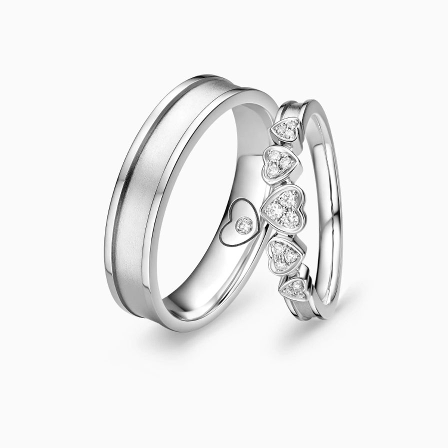 Alternating Bezel Heart Diamond Wedding Rings Alternating Bezel Heart Diamond Wedding Rings