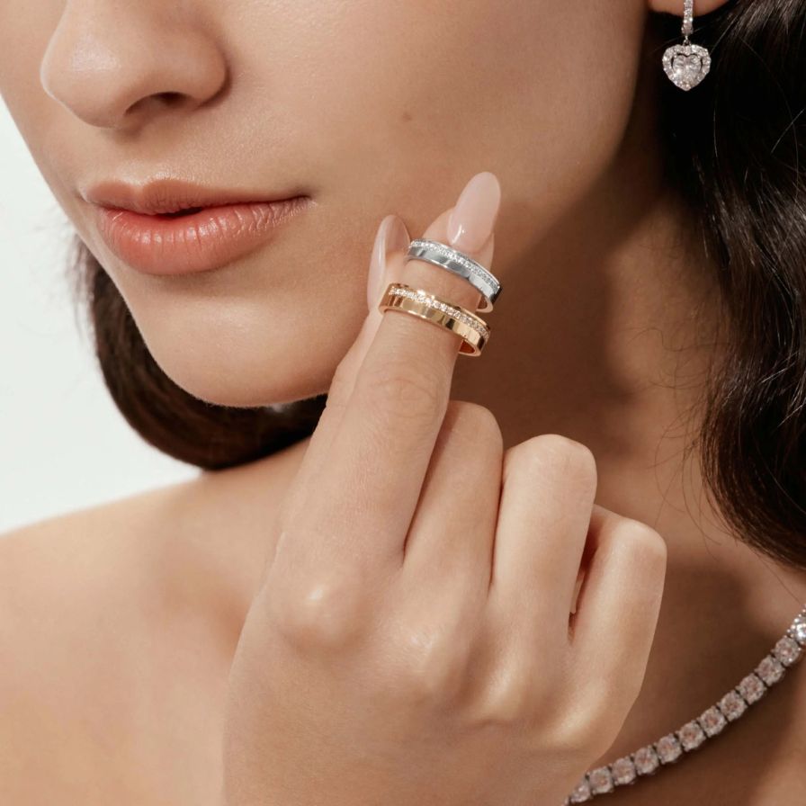Diamond Pavé Rose Gold Wedding Rings Diamond Pavé Rose Gold Wedding Rings