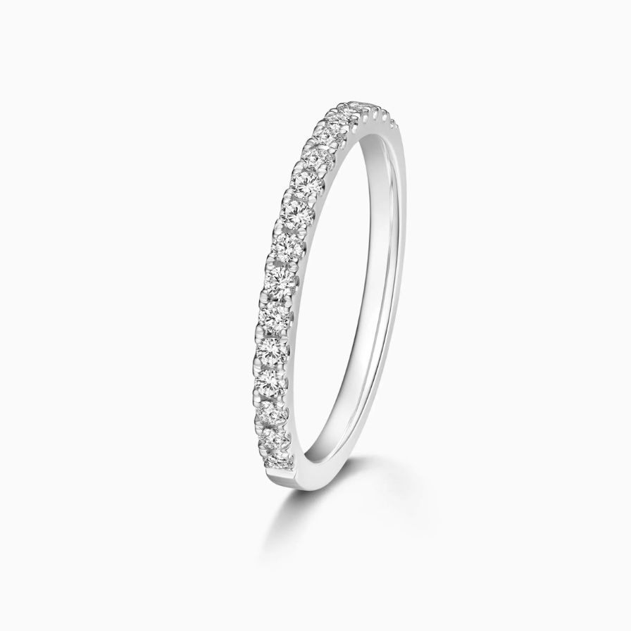 17 Diamonds Pavé Wedding Rings 17 Diamonds Pavé Wedding Rings