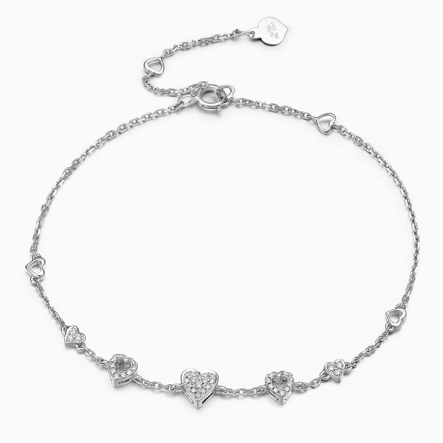 Celebratory jewellery with timeless appeal