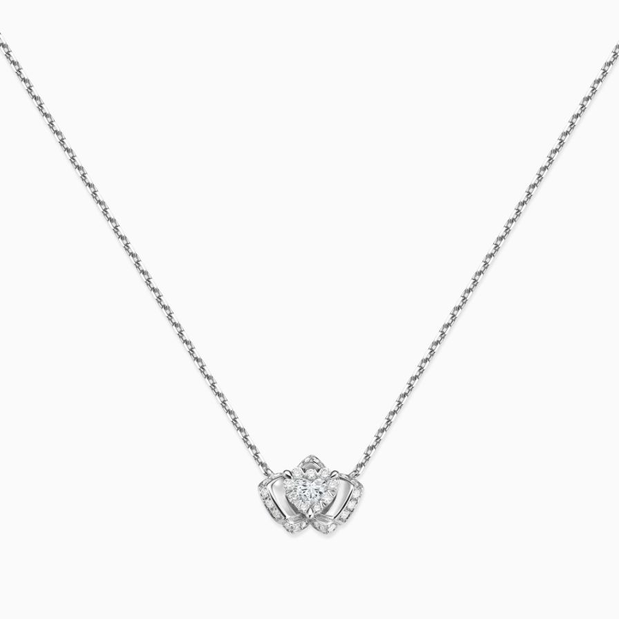 Luminous Heart Shape Diamonds Necklace