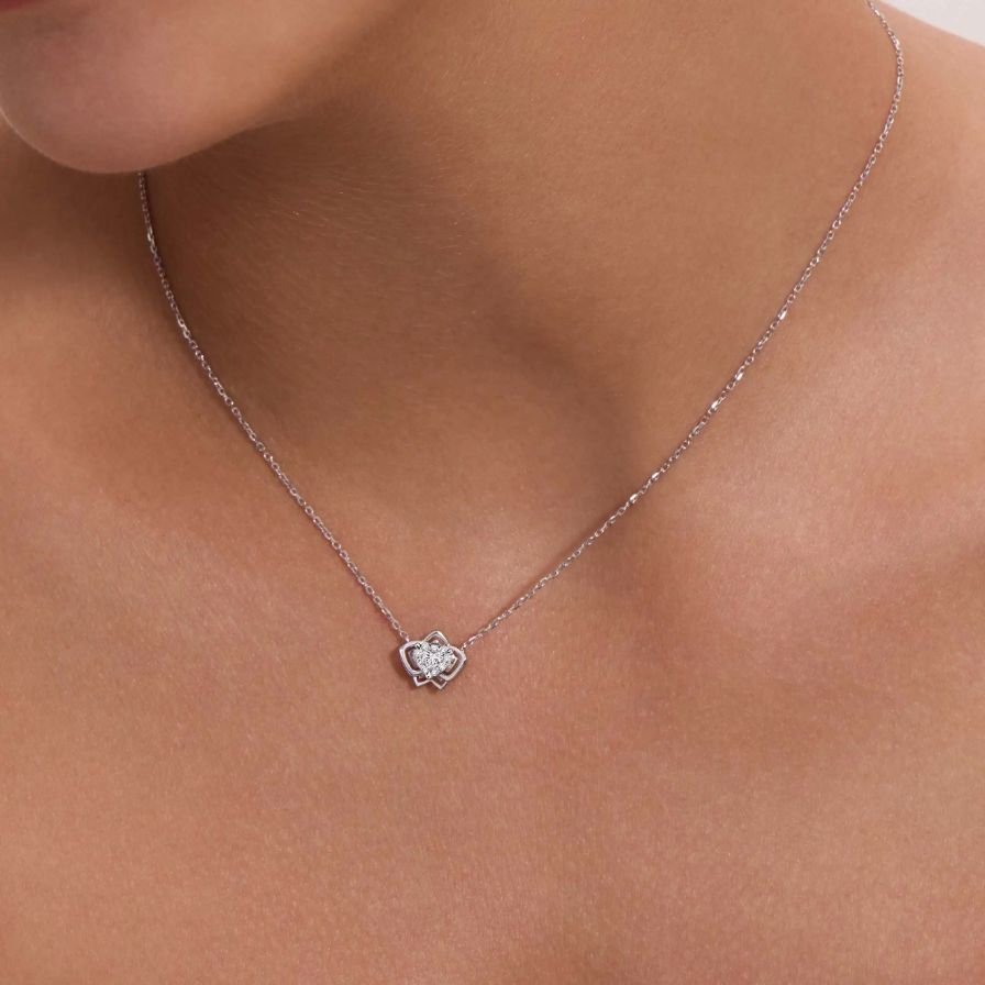 Enchanting Heart Shape Diamonds Necklace Enchanting Heart Shape Diamonds Necklace